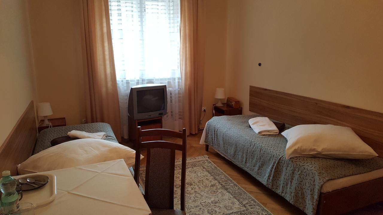 Stary Dom Zdrojowy Hotel Krynica Zdroj Eksteriør billede